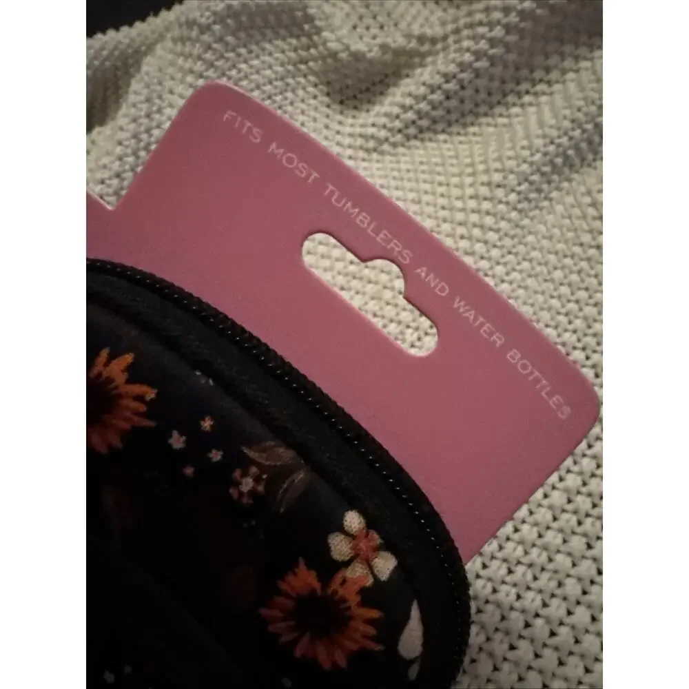 The Tumbler Pouch, Simply Southern, Wallet/ Phone Holder , NEW, Zipper Floral